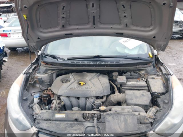 Photo 9 VIN: 5NPDH4AE5DH183965 - HYUNDAI ELANTRA 