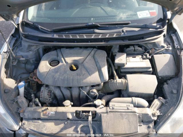 Photo 9 VIN: 5NPDH4AE5DH202742 - HYUNDAI ELANTRA 