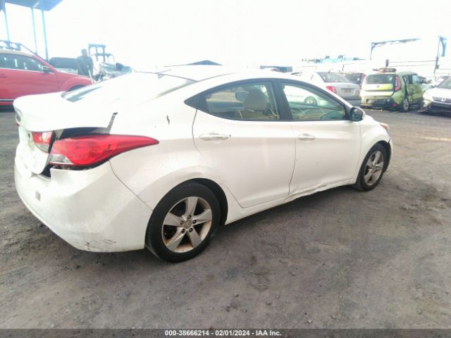 Photo 3 VIN: 5NPDH4AE5DH233764 - HYUNDAI ELANTRA 