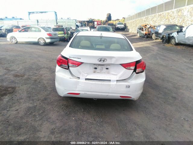 Photo 5 VIN: 5NPDH4AE5DH233764 - HYUNDAI ELANTRA 