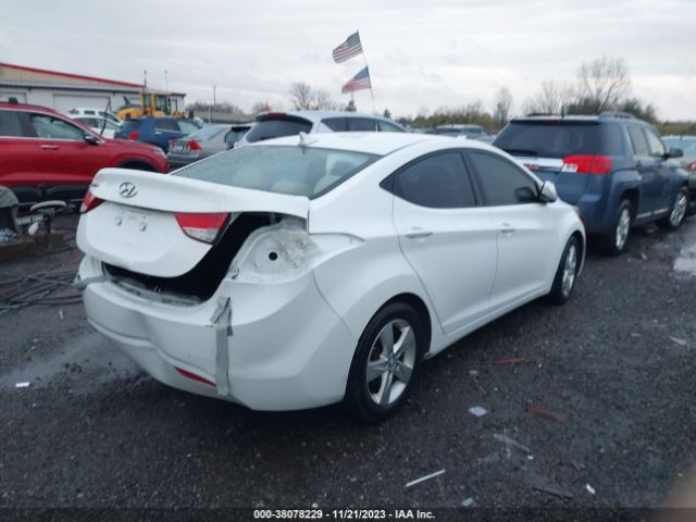 Photo 3 VIN: 5NPDH4AE5DH239354 - HYUNDAI ELANTRA 