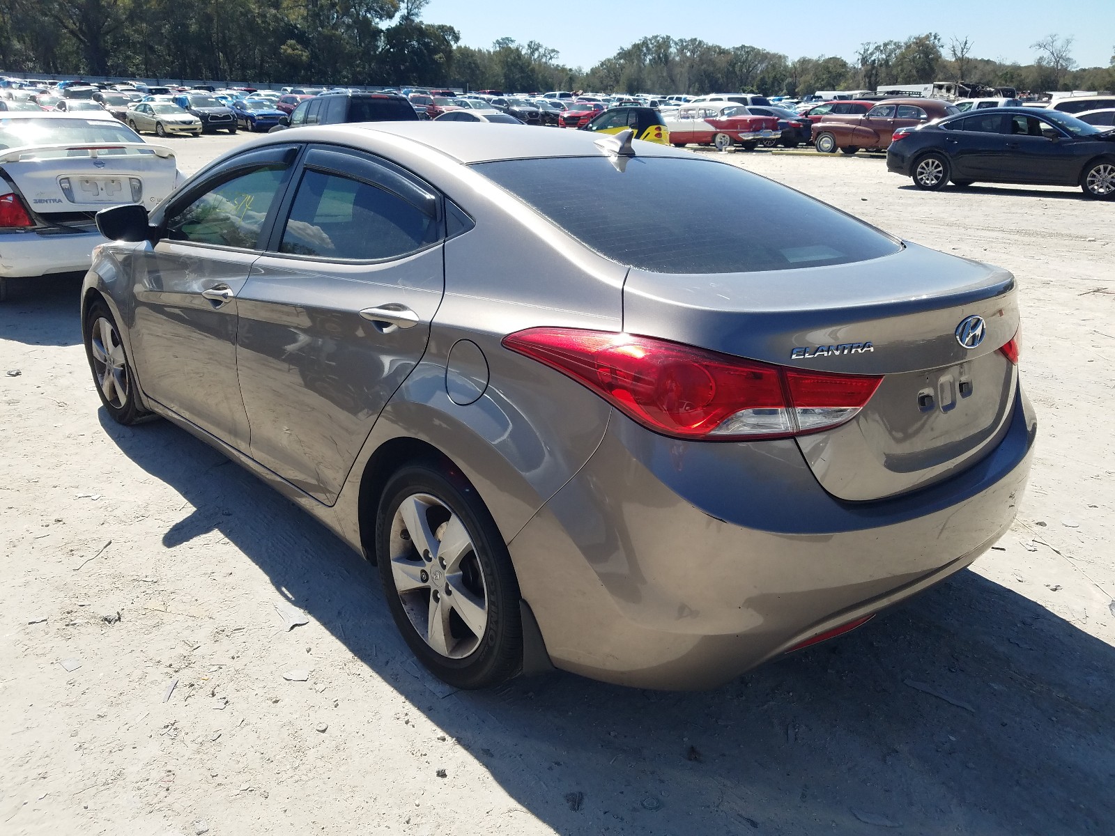 Photo 2 VIN: 5NPDH4AE5DH241489 - HYUNDAI ELANTRA GL 