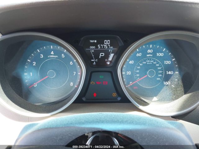 Photo 6 VIN: 5NPDH4AE5DH264755 - HYUNDAI ELANTRA 