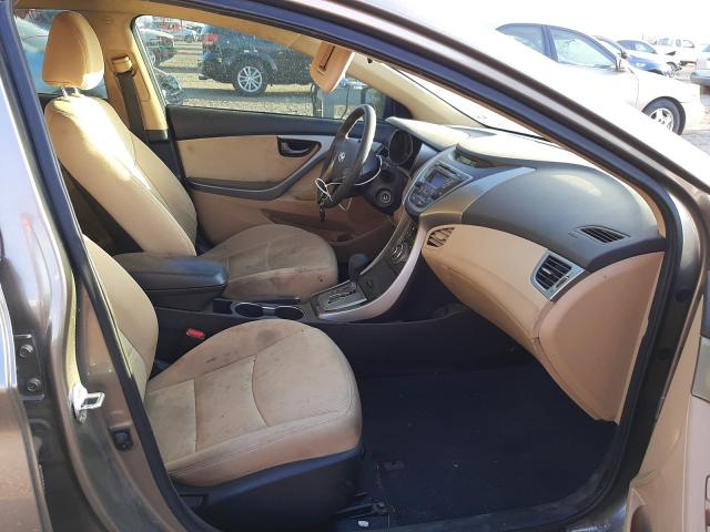 Photo 4 VIN: 5NPDH4AE5DH281006 - HYUNDAI ELANTRA GL 