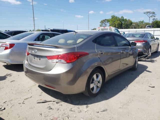 Photo 3 VIN: 5NPDH4AE5DH281765 - HYUNDAI ELANTRA GL 