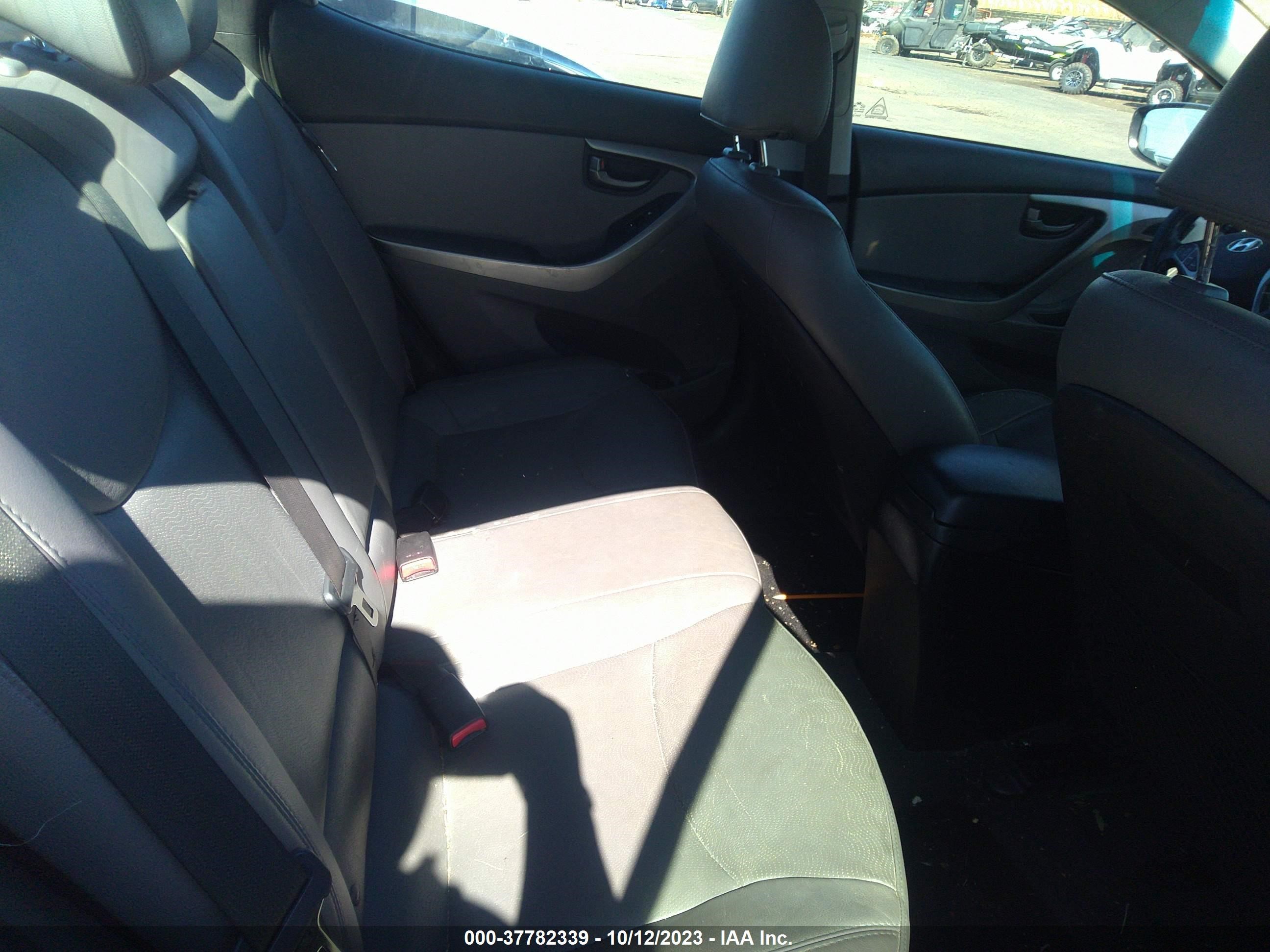 Photo 7 VIN: 5NPDH4AE5DH282415 - HYUNDAI ELANTRA 