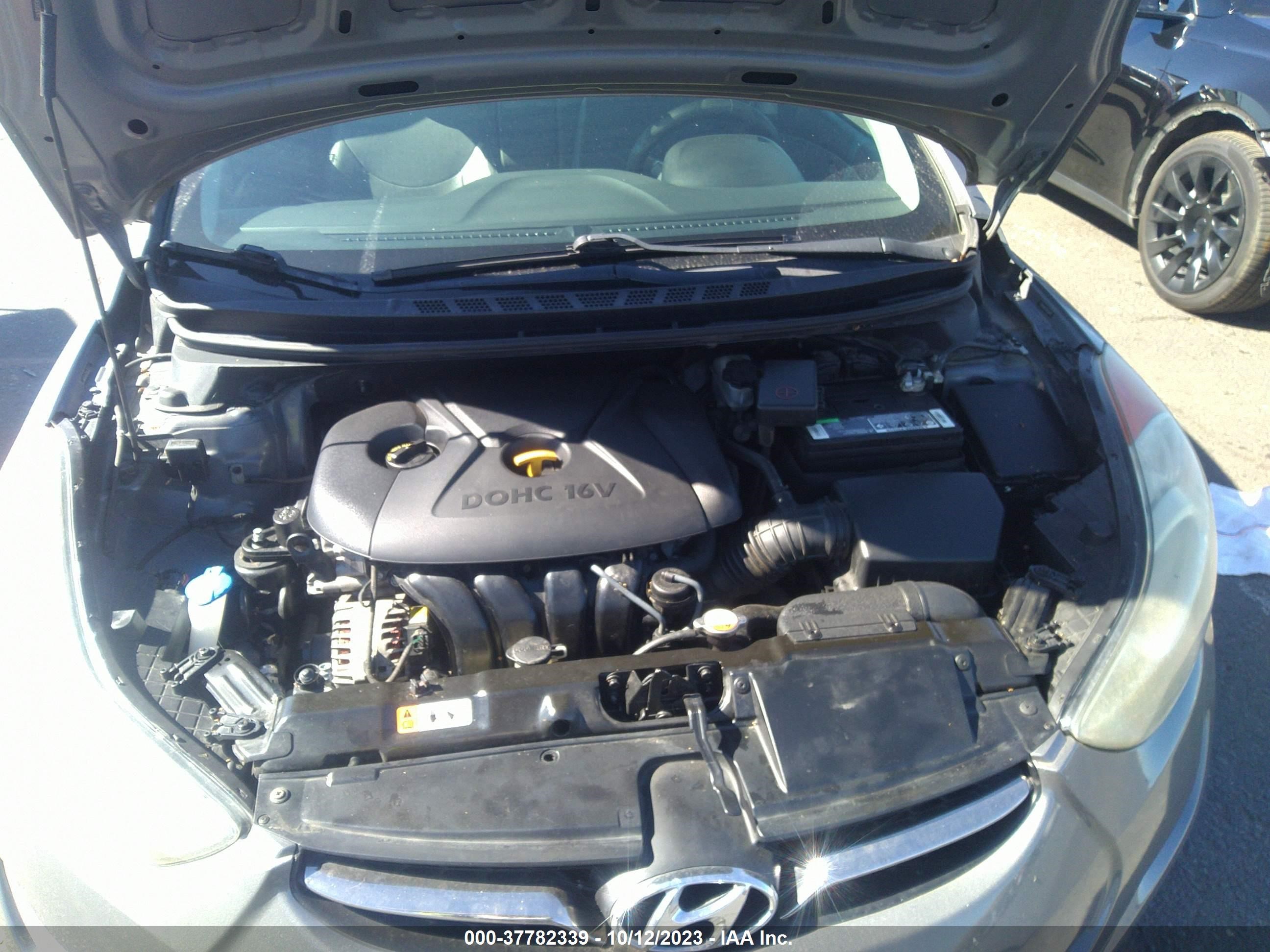 Photo 9 VIN: 5NPDH4AE5DH282415 - HYUNDAI ELANTRA 