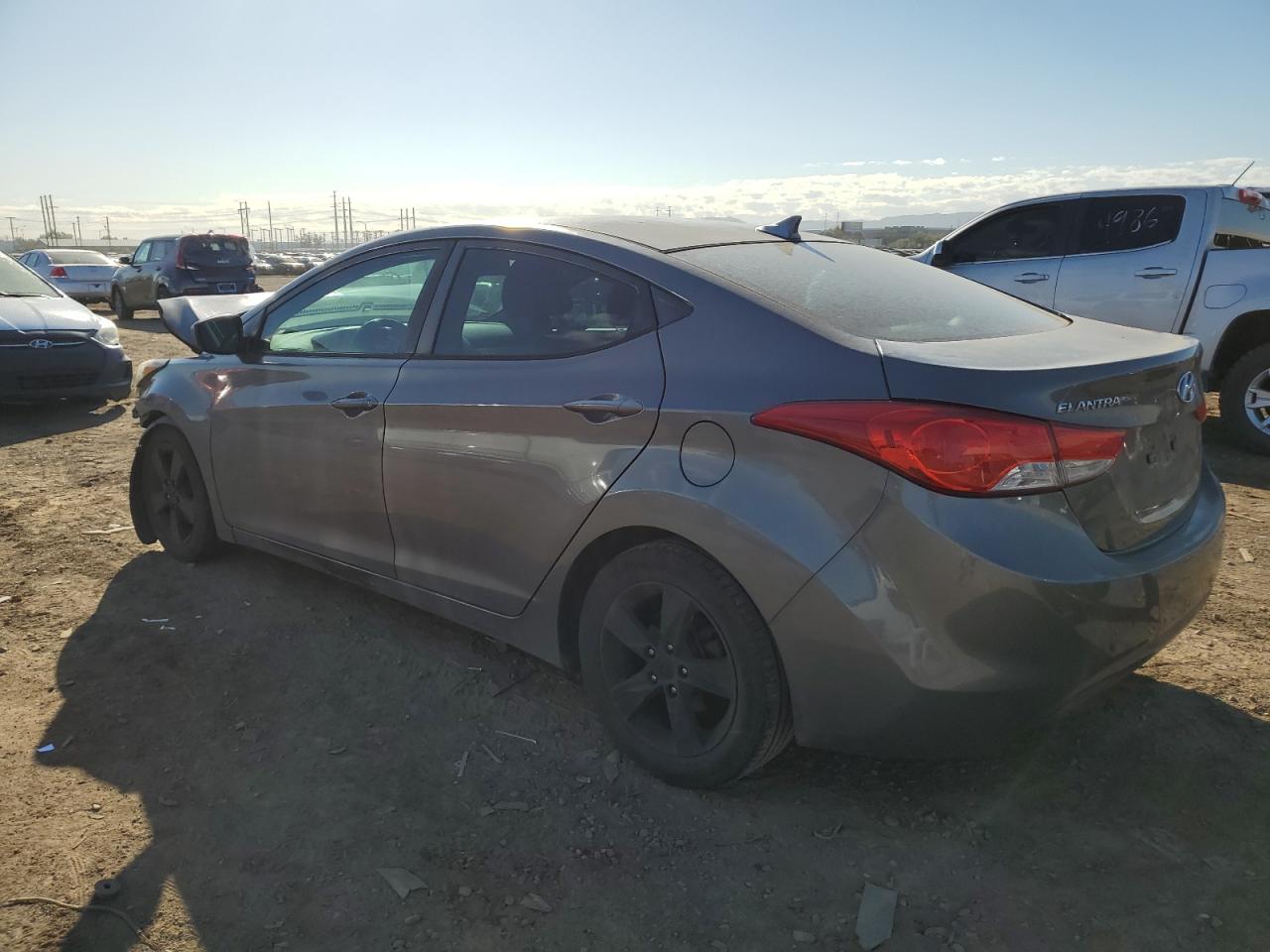 Photo 1 VIN: 5NPDH4AE5DH318622 - HYUNDAI ELANTRA 