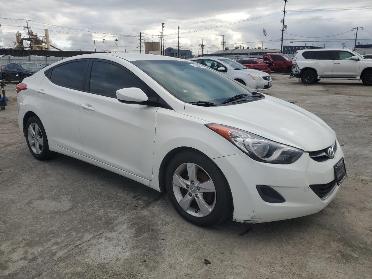 Photo 3 VIN: 5NPDH4AE5DH332200 - HYUNDAI ELANTRA 