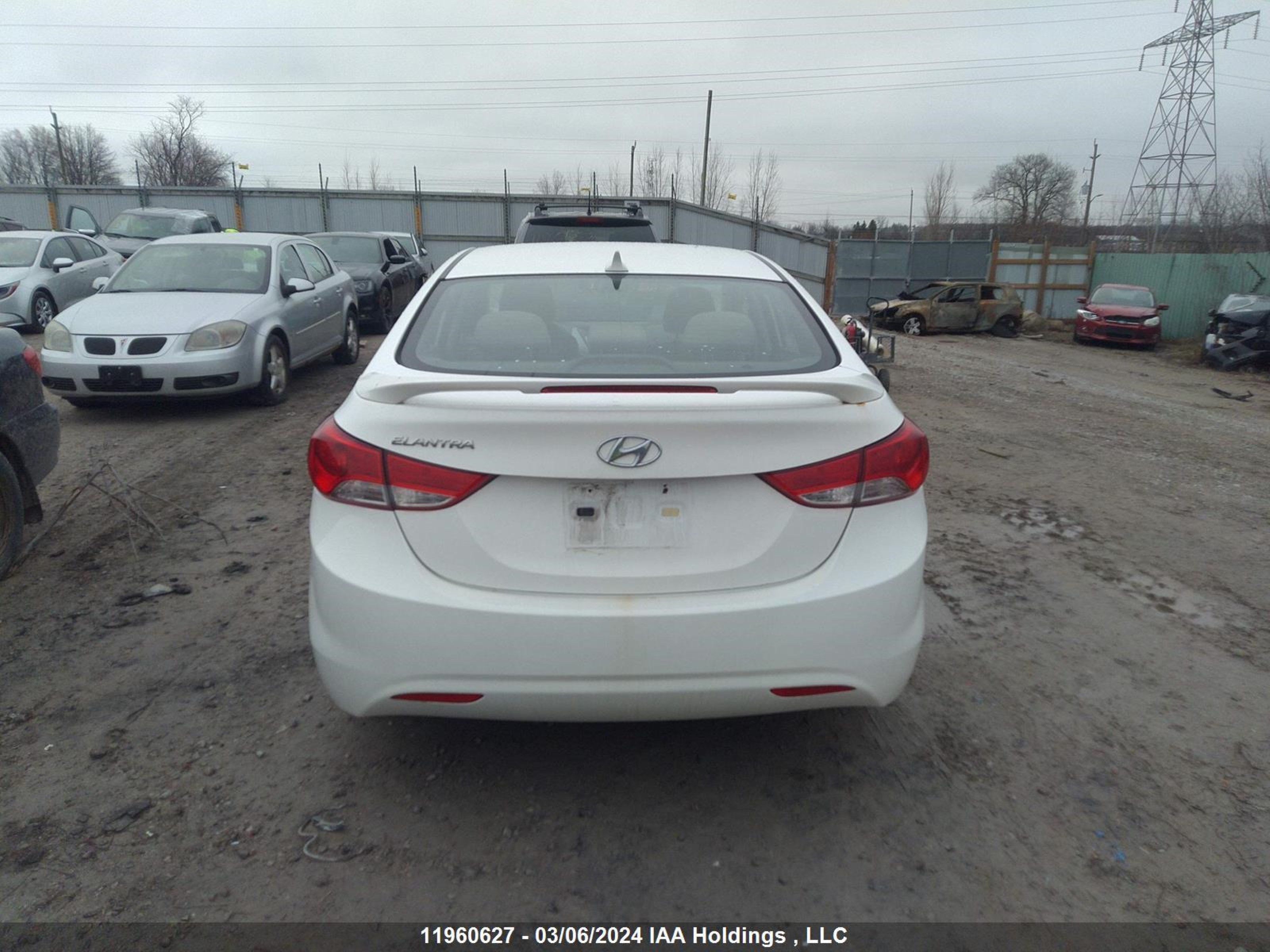 Photo 15 VIN: 5NPDH4AE5DH332682 - HYUNDAI ELANTRA 