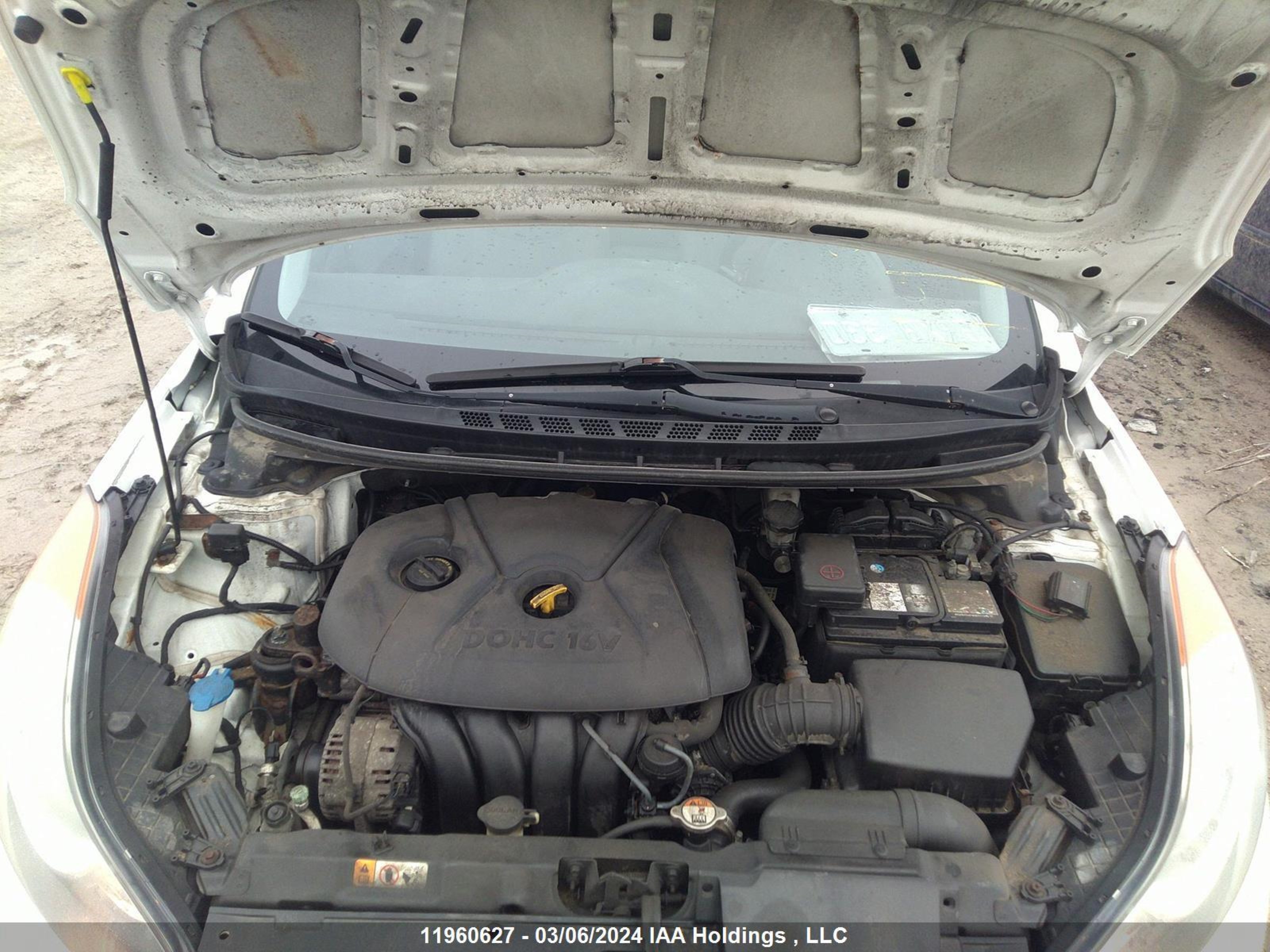 Photo 9 VIN: 5NPDH4AE5DH332682 - HYUNDAI ELANTRA 