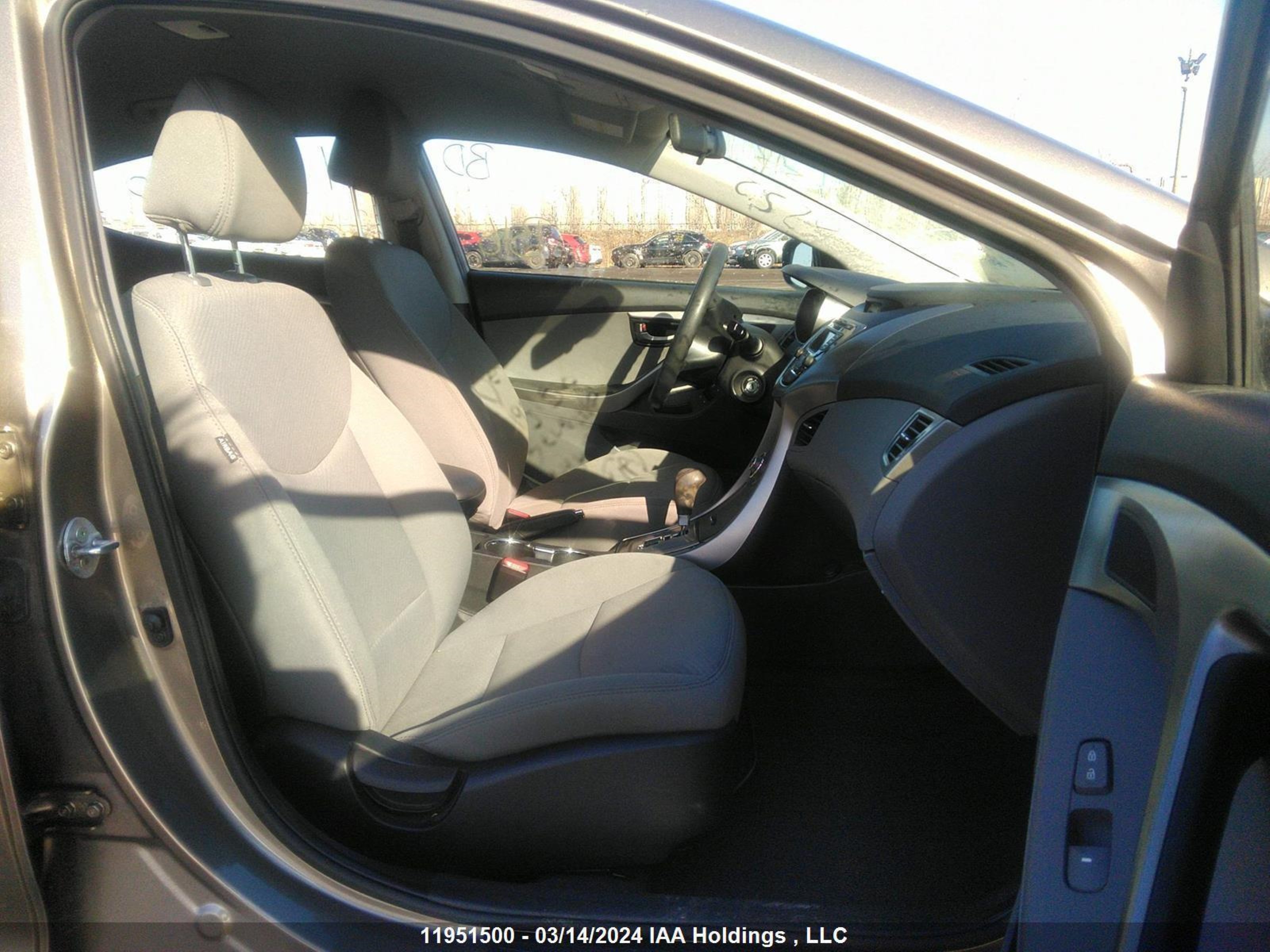 Photo 4 VIN: 5NPDH4AE5DH344122 - HYUNDAI ELANTRA 