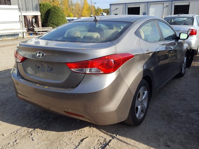 Photo 3 VIN: 5NPDH4AE5DH358232 - HYUNDAI ELANTRA GL 