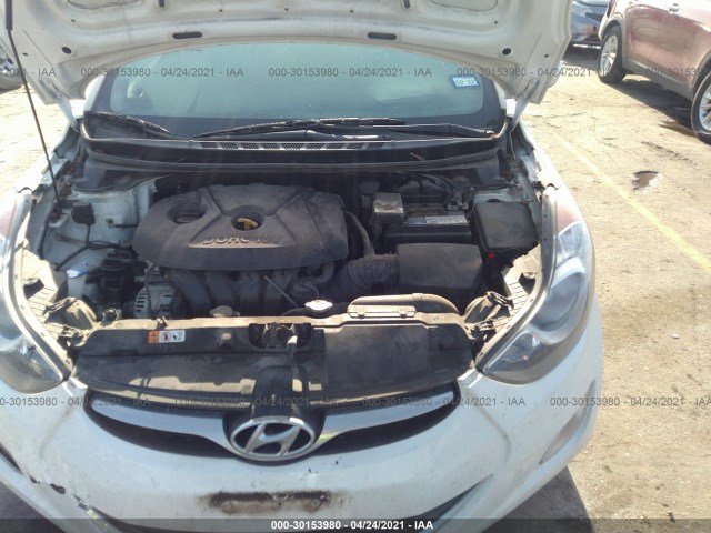 Photo 9 VIN: 5NPDH4AE5DH358621 - HYUNDAI ELANTRA 