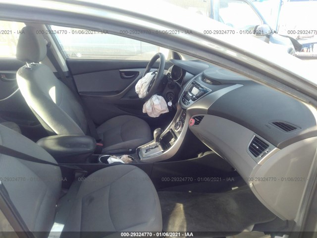 Photo 4 VIN: 5NPDH4AE5DH359106 - HYUNDAI ELANTRA 