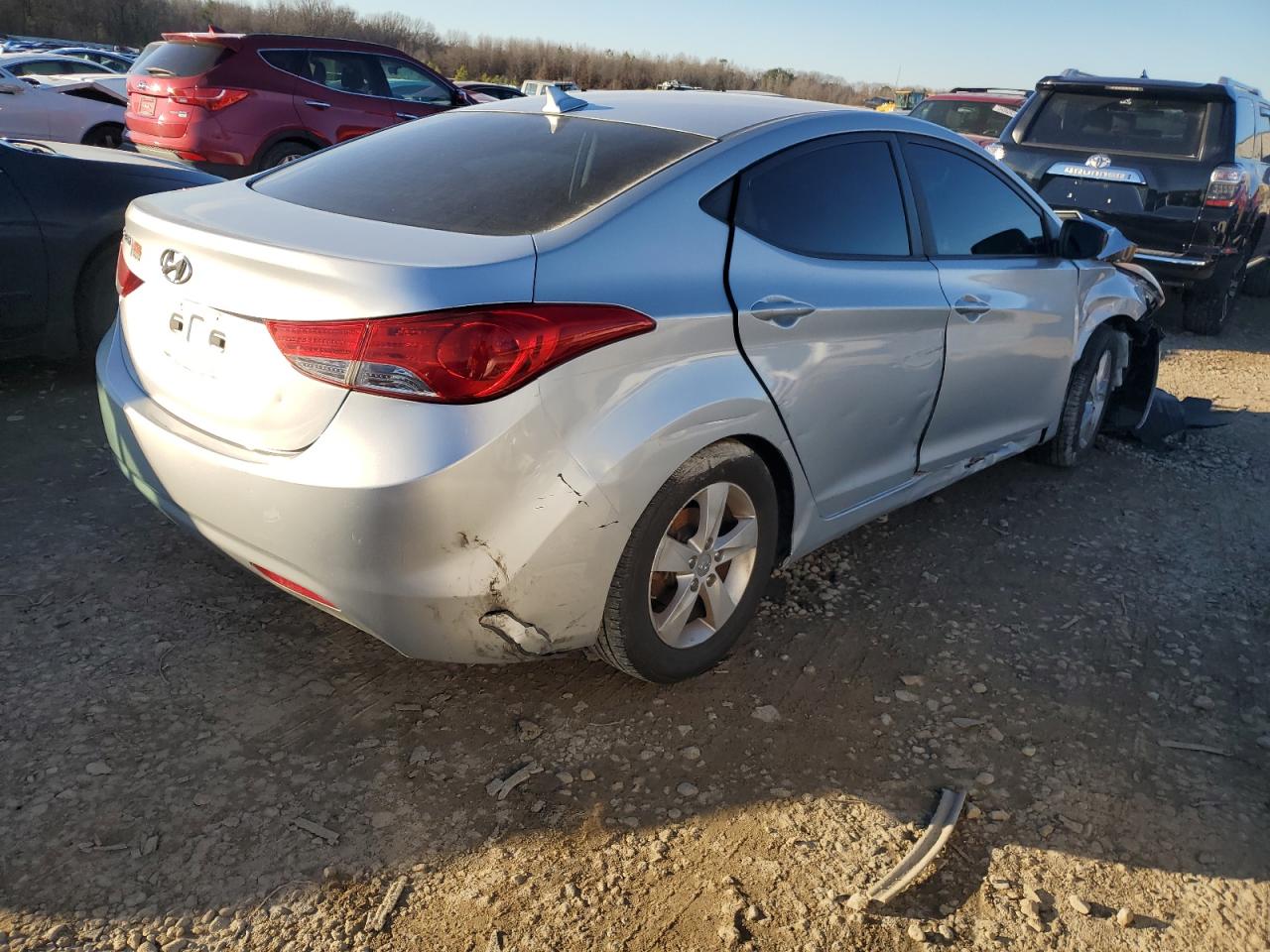 Photo 2 VIN: 5NPDH4AE5DH382689 - HYUNDAI ELANTRA 