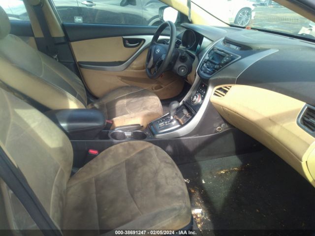 Photo 4 VIN: 5NPDH4AE5DH388542 - HYUNDAI ELANTRA 