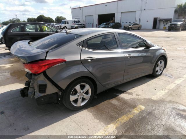 Photo 3 VIN: 5NPDH4AE5DH409325 - HYUNDAI ELANTRA 