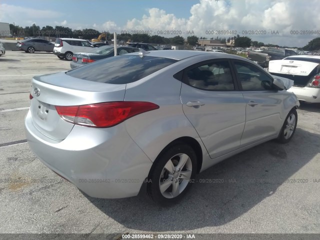 Photo 3 VIN: 5NPDH4AE5DH423628 - HYUNDAI ELANTRA 