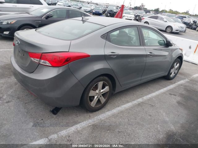 Photo 3 VIN: 5NPDH4AE5DH439067 - HYUNDAI ELANTRA 