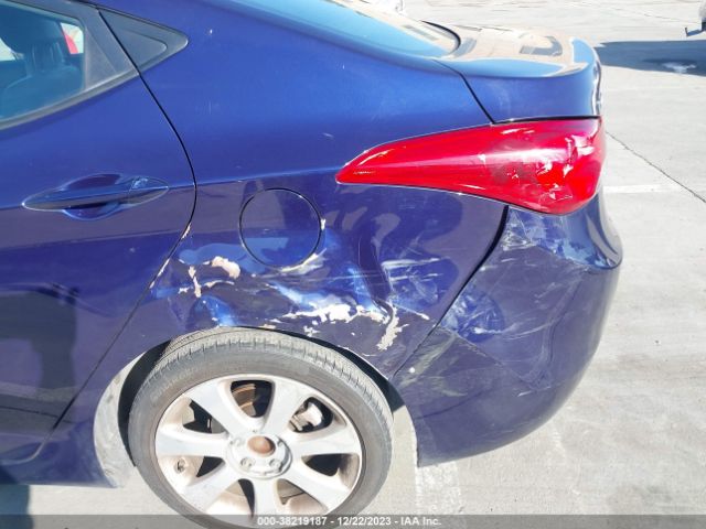 Photo 5 VIN: 5NPDH4AE5DH445502 - HYUNDAI ELANTRA 