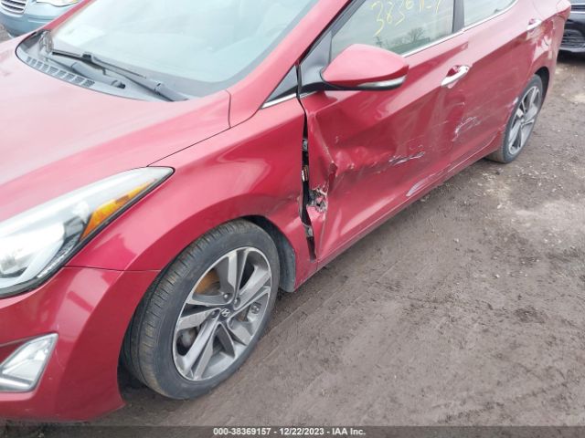 Photo 5 VIN: 5NPDH4AE5EH458591 - HYUNDAI ELANTRA 