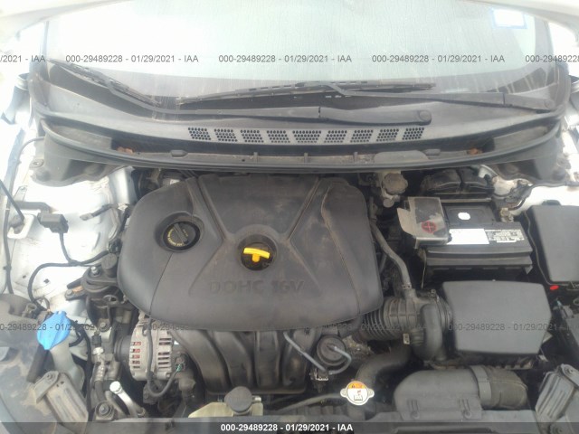 Photo 9 VIN: 5NPDH4AE5EH462107 - HYUNDAI ELANTRA 