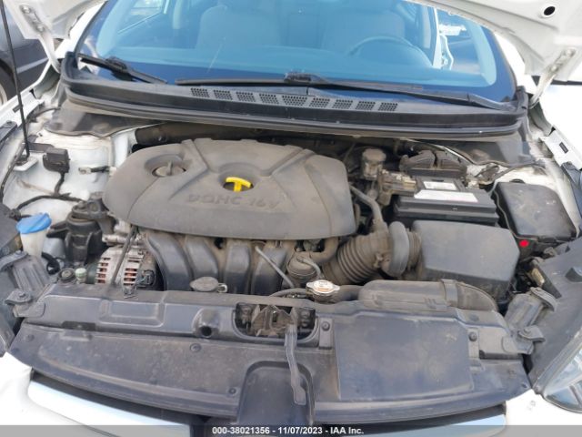 Photo 9 VIN: 5NPDH4AE5EH465184 - HYUNDAI ELANTRA 