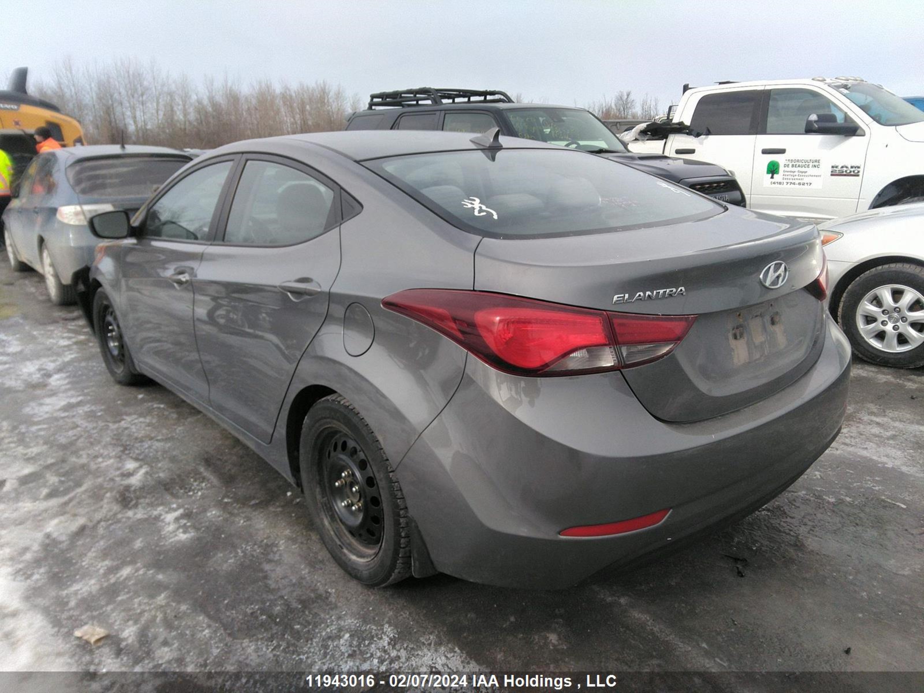 Photo 2 VIN: 5NPDH4AE5EH520524 - HYUNDAI ELANTRA 