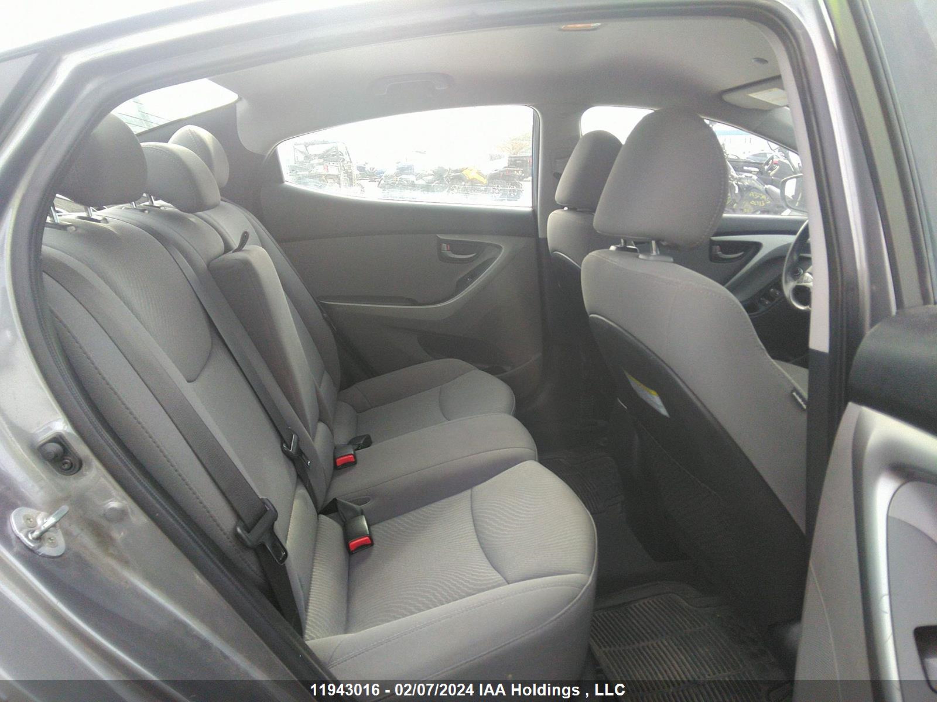 Photo 7 VIN: 5NPDH4AE5EH520524 - HYUNDAI ELANTRA 