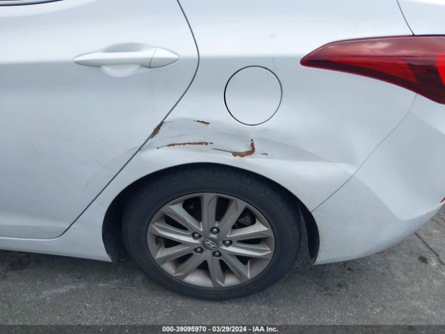 Photo 5 VIN: 5NPDH4AE5FH554500 - HYUNDAI ELANTRA 