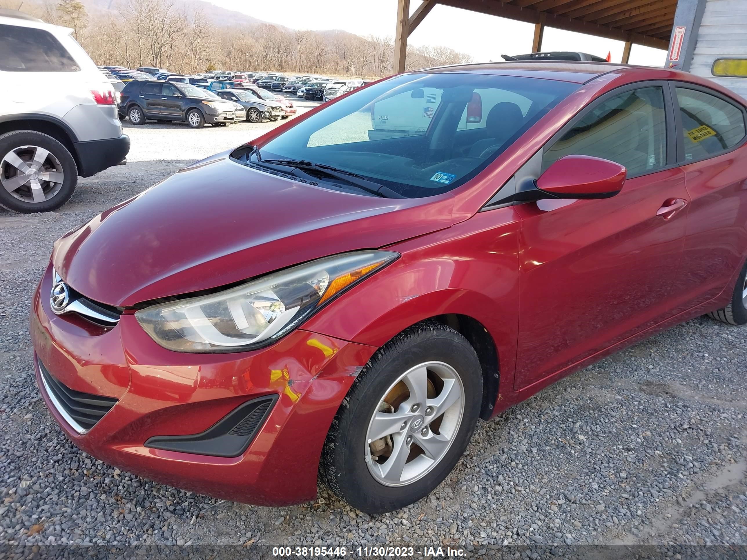 Photo 11 VIN: 5NPDH4AE5FH555646 - HYUNDAI ELANTRA 