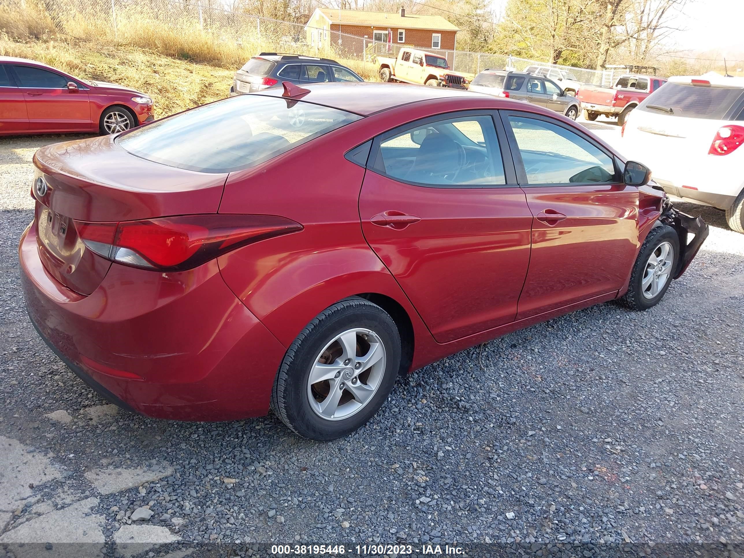 Photo 3 VIN: 5NPDH4AE5FH555646 - HYUNDAI ELANTRA 