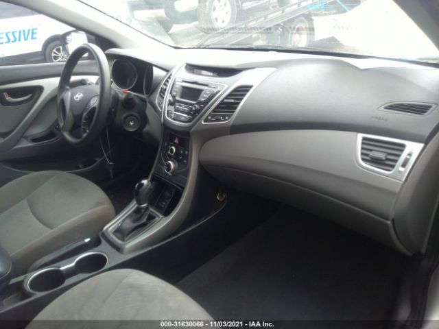 Photo 4 VIN: 5NPDH4AE5FH555713 - HYUNDAI ELANTRA 