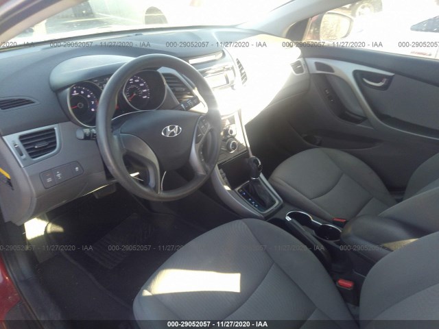 Photo 4 VIN: 5NPDH4AE5FH555985 - HYUNDAI ELANTRA 