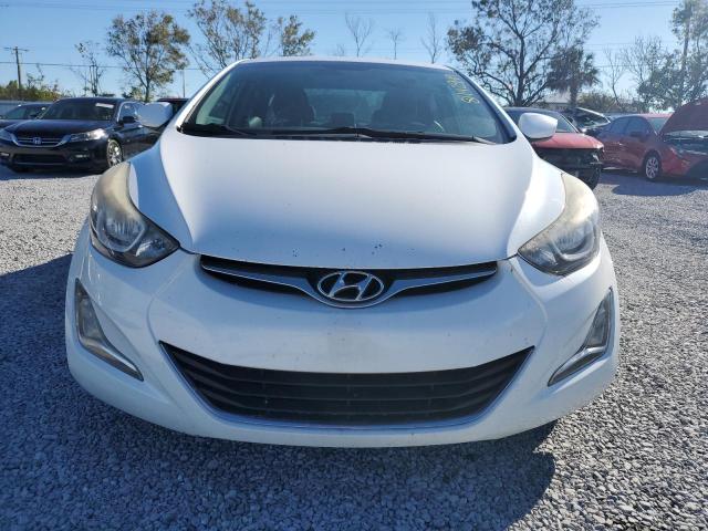 Photo 4 VIN: 5NPDH4AE5FH557977 - HYUNDAI ELANTRA SE 