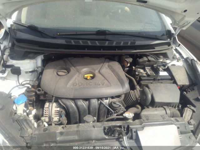 Photo 9 VIN: 5NPDH4AE5FH565397 - HYUNDAI ELANTRA 