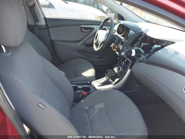 Photo 4 VIN: 5NPDH4AE5FH572592 - HYUNDAI ELANTRA 