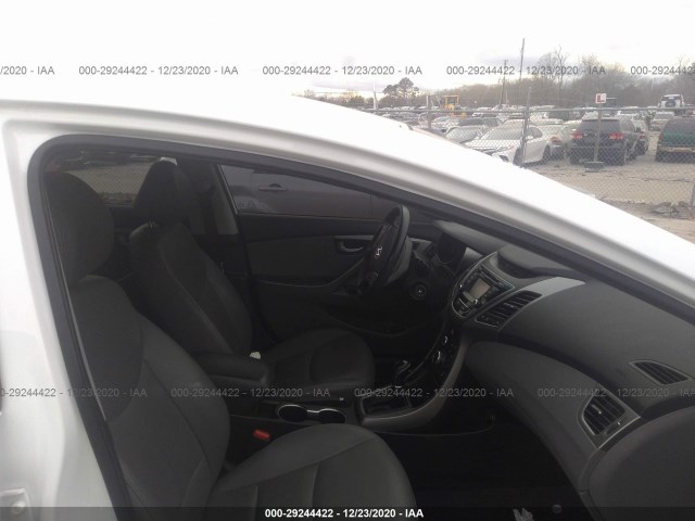 Photo 4 VIN: 5NPDH4AE5FH590283 - HYUNDAI ELANTRA 