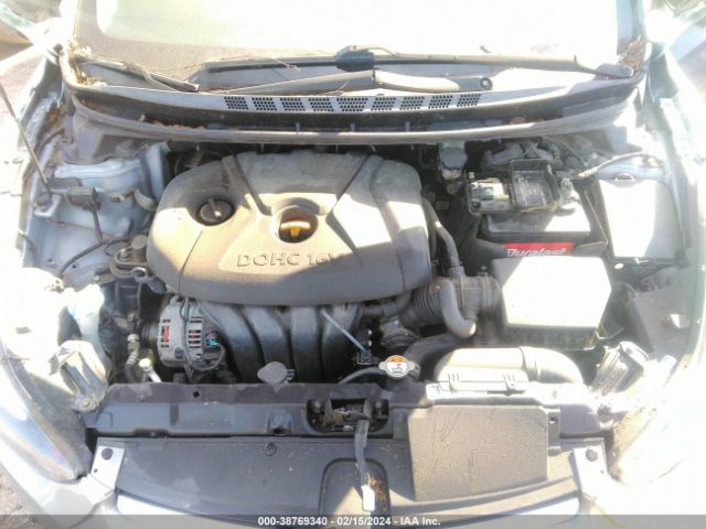 Photo 9 VIN: 5NPDH4AE5FH620740 - HYUNDAI ELANTRA 