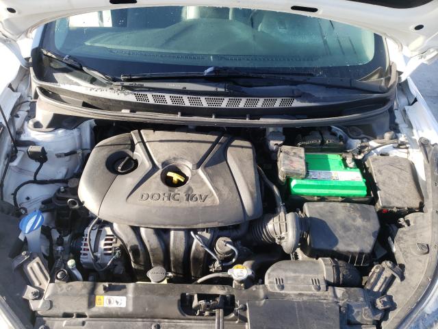 Photo 6 VIN: 5NPDH4AE5FH629129 - HYUNDAI ELANTRA SE 