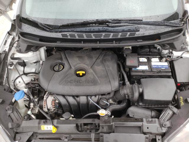 Photo 6 VIN: 5NPDH4AE5FH634797 - HYUNDAI ELANTRA SE 