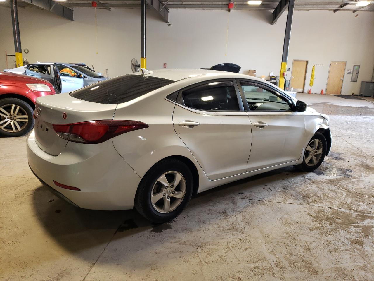 Photo 2 VIN: 5NPDH4AE5FH640714 - HYUNDAI ELANTRA 