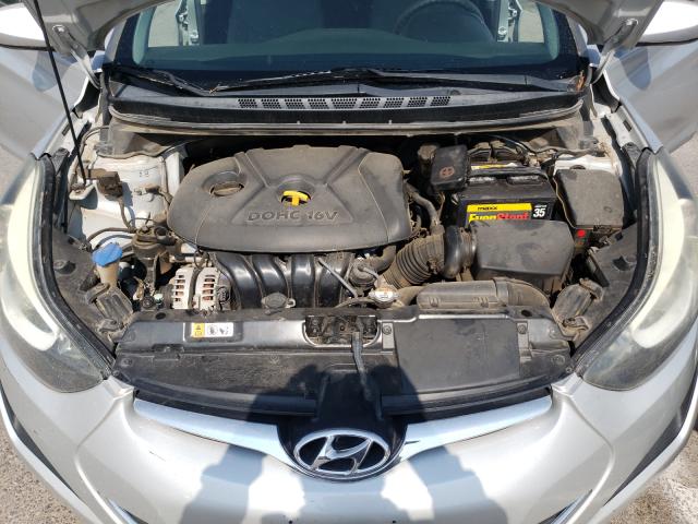 Photo 6 VIN: 5NPDH4AE5FH647629 - HYUNDAI ELANTRA SE 