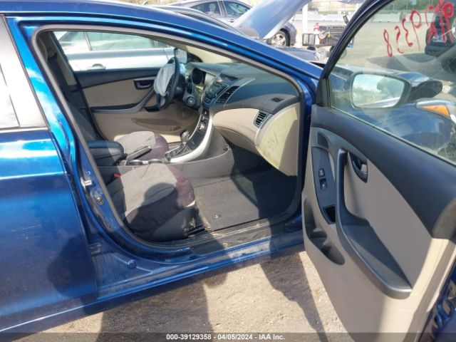 Photo 4 VIN: 5NPDH4AE5FH650983 - HYUNDAI ELANTRA 