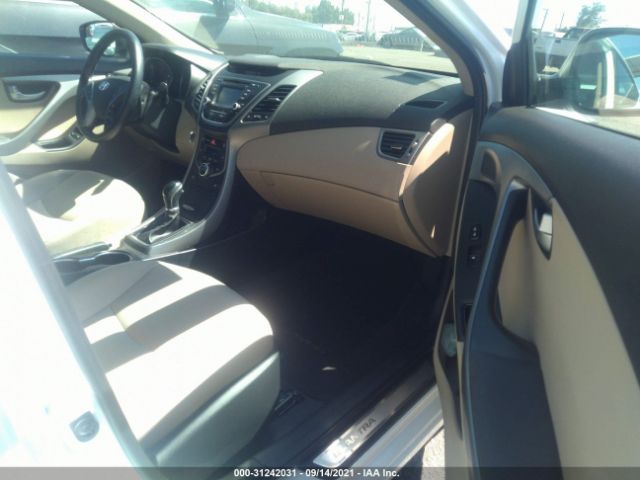 Photo 4 VIN: 5NPDH4AE5GH658518 - HYUNDAI ELANTRA 