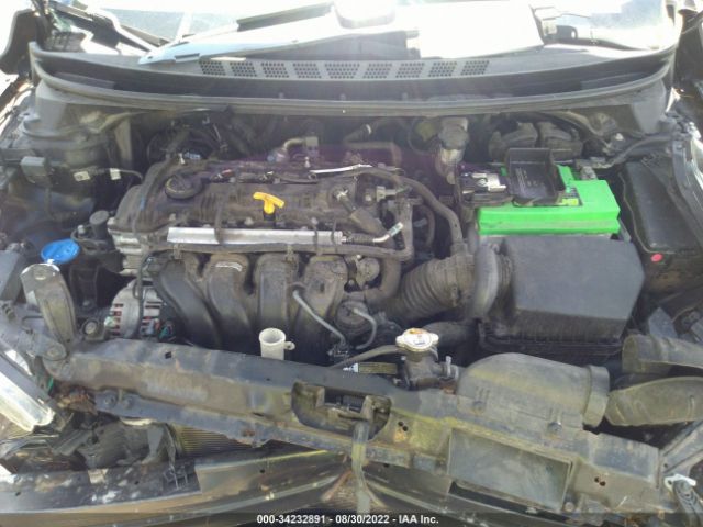 Photo 9 VIN: 5NPDH4AE5GH668465 - HYUNDAI ELANTRA 