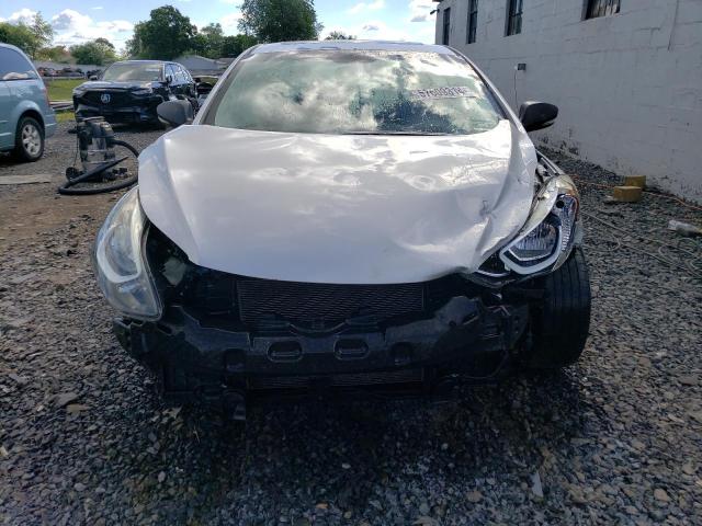 Photo 4 VIN: 5NPDH4AE5GH670376 - HYUNDAI ELANTRA 