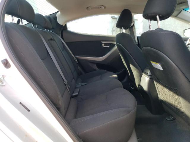 Photo 9 VIN: 5NPDH4AE5GH670376 - HYUNDAI ELANTRA 