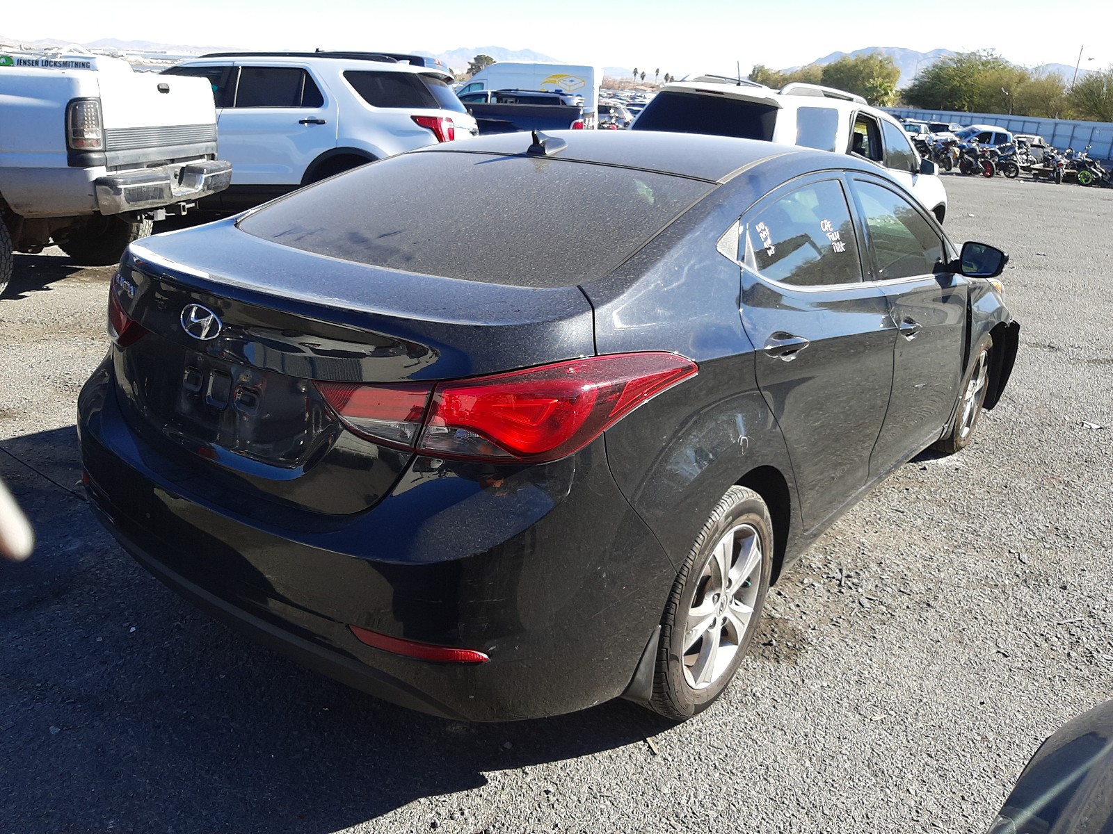 Photo 3 VIN: 5NPDH4AE5GH675030 - HYUNDAI ELANTRA SE 